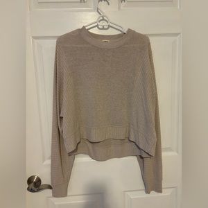 Lightweight sweater | used- like new | Cream/Tan | Buckle